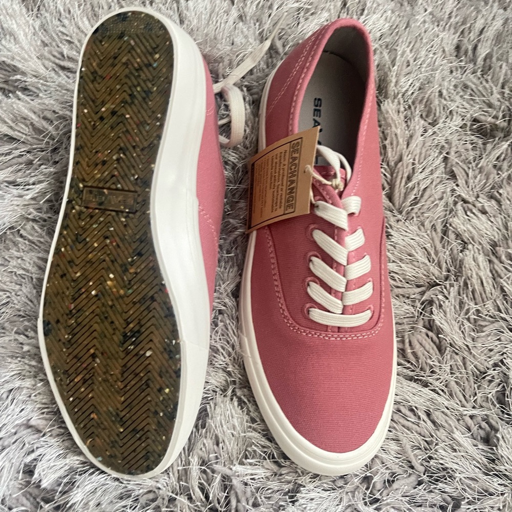 NWT SeaVees Legend Sneaker SeaChange